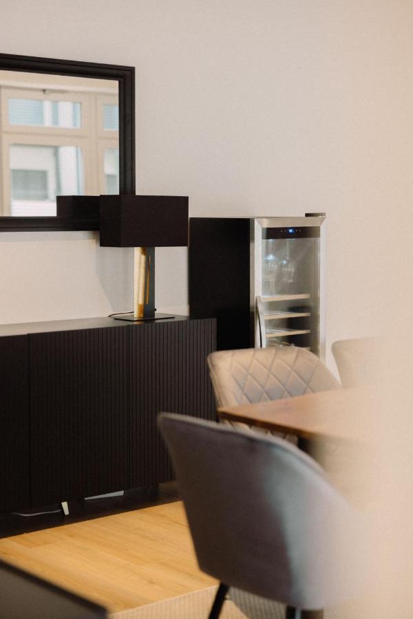 130m² Im Zentrum + Terrasse Apartment *